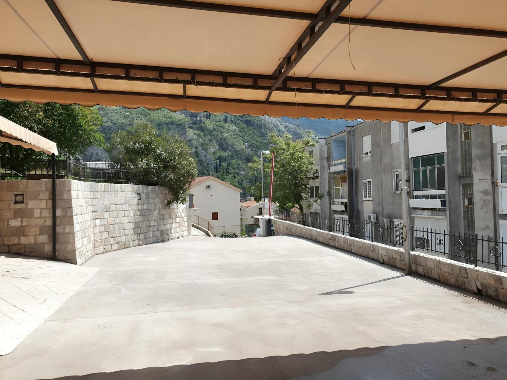 Apartments Time Kotor Bagian luar foto